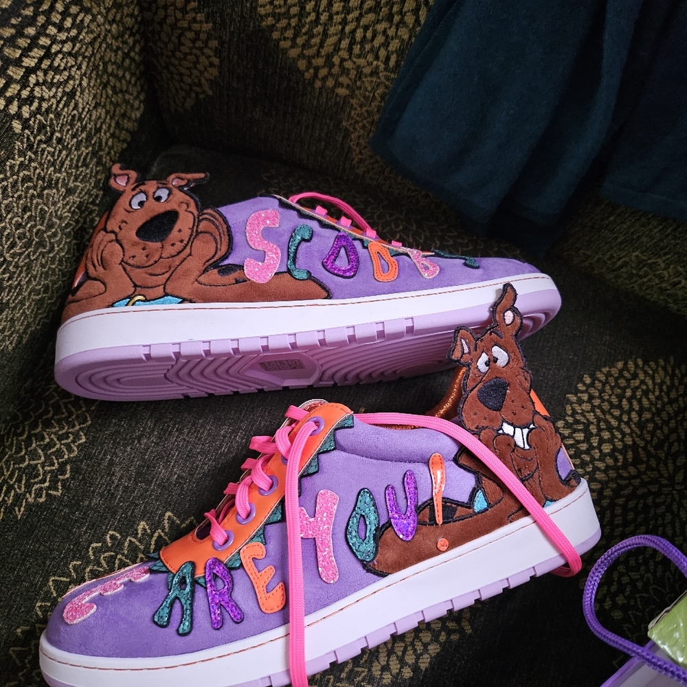 Scooby Doo Irregular Choice tennis shoe
